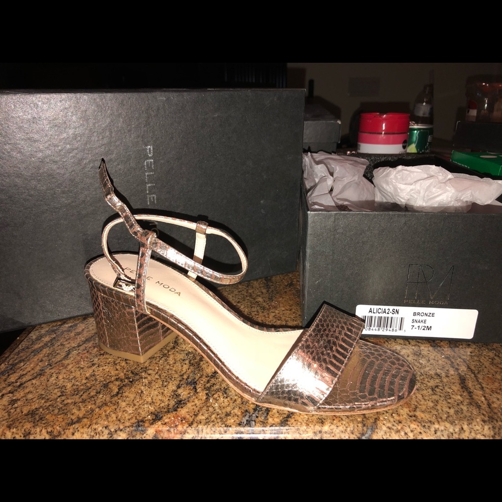 New Pelle Moda Sandals, Bronze Snake.